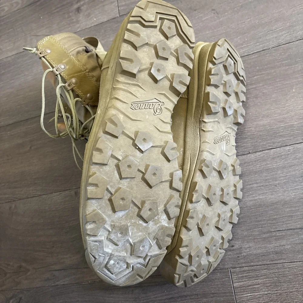 Mens Danner Tanicus 8